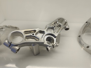 Servicio de Mecanizado CNC Personalizado de Piezas Metálicas de Repuesto OEM/ODM, Capacidad en Acero Inoxidable y Aluminio, Incluye Piezas Mecánicas para Motocicletas - Product Image 2