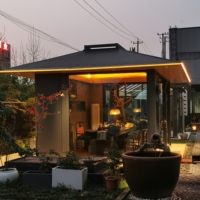 Pavillon moderne en aluminium Yimu avec verre trempé et installation facile pour jardin extérieur et loisirs