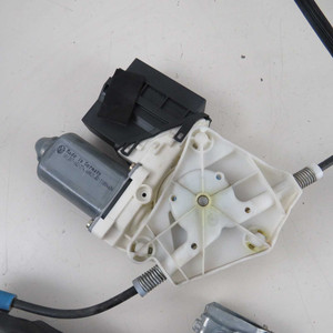 Alzacristalli anteriore sinistro 7746002102 Seat Ibiza Mk3 2002-2009 usato (48611) - Product Image 3