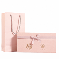 Boîtes cadeaux en papier personnalisées avec ruban décoratif, sacs en papier assortis, cartons avec logo en feuille d'or pour kits cadeaux de soins de la peau
