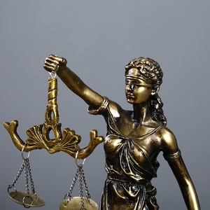 Statue personnalisée en résine de la <span class=keywords><strong>d</strong></span>éesse Thémis, ornement de bureau <span class=keywords><strong>d</strong></span>'<span class=keywords><strong>avocat</strong></span>, <span class=keywords><strong>balance</strong></span> de la justice et de la justice équitable - Product Image 2