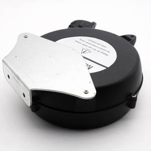 MELLA Piccolo Avvolgicavo Retrattile con Supporto di Montaggio - Product Image 1