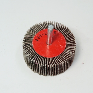 Roue à lamelles en oxyde d'aluminium avec tige <span class=keywords><strong>de</strong></span> 25 mm, roue <span class=keywords><strong>de</strong></span> <span class=keywords><strong>ponçage</strong></span> cylindrique épaisse <span class=keywords><strong>pour</strong></span> le débavurage, le polissage et la finition des surfaces OEM - Product Image 3