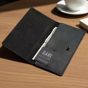 Carpeta de Cuero Genuino para Facturas y Tarjetas, con Ranuras para Restaurantes y Cafeterías, Moderna Carpeta para Comandas, Hecha a Mano - Product Image 4