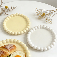 Assiette en porcelaine jaune laiteuse coréenne INS, écologique, durable, assiette à dessert en forme de perle, style classique, pour cadeaux d'affaires