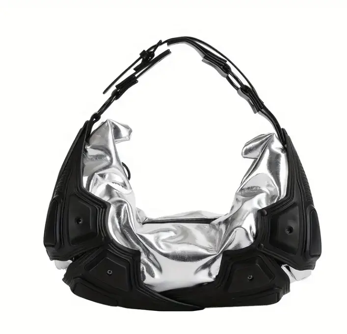 2024 Guangzhou individuell gemachter Sommer metallfarbene Leder-Silber-Hobo-Gehaltsbeutel Tasche Helm Tasche