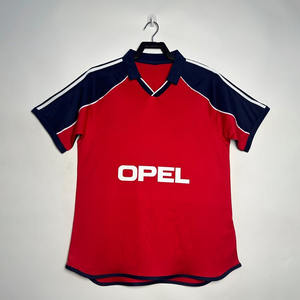 Maillot de football thaïlandais rétro 00-01 avec nom et numéro imprimés, vente en gros d'uniformes de football, tenue de football - Product Image 1