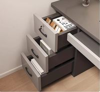 Bureau d'ordinateur moderne et minimaliste pour la maison avec armoires et tiroirs, table d'écriture et de travail pour le quotidien