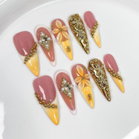 Vente en gros de faux ongles faits à la main, press-on, avec fleurs roses en relief 3D, réutilisables, longs, forme stiletto, ongles artificiels