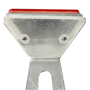 Fabricante rojo blanco amarillo soporte de acero galvanizado reflectante carretera tráfico barandilla Reflector delineador trapezoidal - Product Image 3