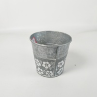 Décoration de balcon extérieur et intérieur logo gaufré personnalisé fleur en métal zingué pot seau petit jardin planteur pots de décoration d'herbes