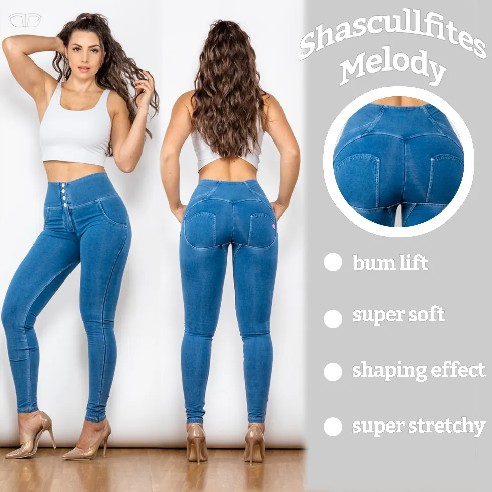 Melody wear good american jeans best high rise skinny jeans light blue jeans with buttons