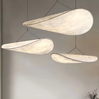 Lampe à nuage à LED en tissu de soie moderne et simple Lumières décoratives créatives design Restaurant Chambre Soucoupe volante Suspension à LED