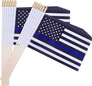 Usine de haute qualité en gros 4 "x 6" tous les pays drapeau tenant la <span class=keywords><strong>police</strong></span> américaine agitant le drapeau petits poteaux en bois - Product Image 2