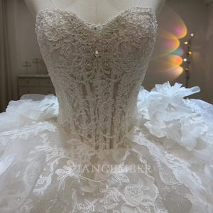 Lsjj152 Robe de mariée de luxe ivoire style corset, avec appliques florales 3D, en tulle superposé, coupe princesse, longueur ras du sol, traîne chapelle, style bohème - Product Image 5