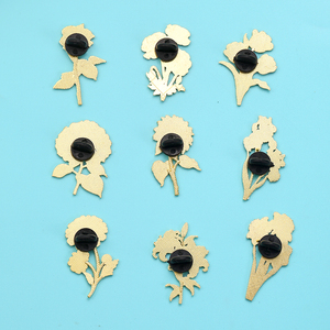 Broches en émail florales, art botanique, épingles en métal, badges de revers en alliage, pivoine, marguerite, tournesol, fleurs, broches métalliques personnalisées - Product Image 4
