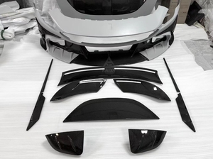 Kit carrosserie en fibre de carbone sèche pour <span class=keywords><strong>Ferrari</strong></span> Roma Upgrade MSY : Pare-chocs avant, lèvre arrière, capot moteur, ailes latérales, prises d'air, spoiler - Product Image 5