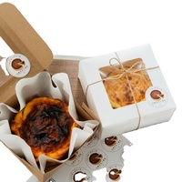 Boîte à gâteau basque élégante avec poignée, en papier kraft, revêtement UV et gaufrage, recyclable, adaptée aux aliments
