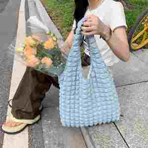 Bolso de Hombro para Estudiante Bestella, Elegante Bolso de Compras con Diseño de Nubes y Flores, Bolso Simple Forrado - Product Image 2