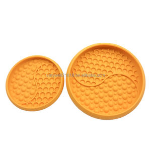 2026 tendance produit 15cm petit nid d'abeille Ufo lécher tapis personnalisé Silicone bol chien mangeoire lente - Product Image 4