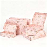Emballage en carton ondulé kraft personnalisé en gros pour le commerce électronique, impression offset, gaufrage pour chaussettes, boîte d'expédition en papier