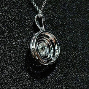 Collana Minimalista con Ciondolo Rotondo per Donne, Catena Lunga, Gioiello alla Moda per Uso Quotidiano, Idea Regalo - Product Image 4