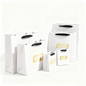 Bolsas de Papel Kraft Personalizadas de Lujo con Impresión a Color para Ropa, Bolsas de Regalo con Logotipo Personalizado para Marcas de Ropa - Product Image 4