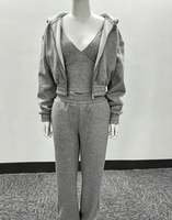 Ensemble de survêtement 3 pièces de luxe personnalisé pour femme, nouvelle collection 2026, comprenant un sweat à capuche uni, un soutien-gorge et un pantalon de survêtement