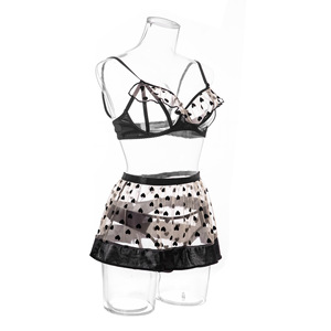 Conjunto de lencería sexy de malla transparente y cuero PU con bordado de amor, sujetador de talle bajo y bragas - Product Image 6