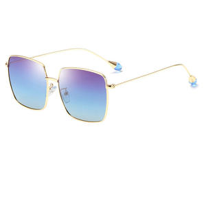 Gafas de Sol para Niños 2019 TAC con Lentes Transparentes, Montura de Aleación, Diseño Cuadrado, Modernas y Lindas para Niñas y Niños, Protección UV400 Polarizada - Product Image 4