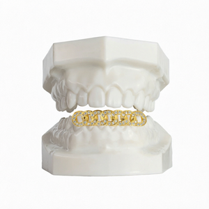 Al por mayor Joyería Hip Hop Unisex: Grillz Dentales con Eslabones Cubanos, Micro Pavé de Circonitas Cúbicas (CZ), de Latón, Chapado en Oro de 18K, Oro y Plata - Product Image 1