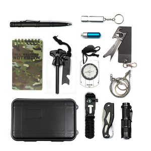 Cadeau pour lui, boîte étanche pour <span class=keywords><strong>l</strong></span>'extérieur, kit de survie 12 en 1, outil d'urgence pour la randonnée, équipement tactique, accessoires de camping - Product Image 2