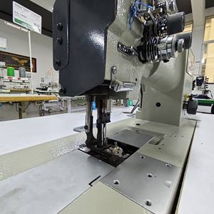 Mesin Jahit Industri 2 Jarum Model DS-4420D dengan Pengangkat Kaki Elektrik Otomatis dan Pemotong Elektrik - Product Image 4