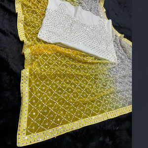 ชุดส่าหรีผ้าจอร์เจียสุดหรูของอินเดียพร้อมเสื้อเบลาส์แฟนซีมีสไตล์สำหรับปาร์ตี้ตามฤดูกาล - Product Image 1