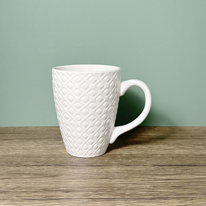 <span class=keywords><strong>Lot</strong></span> <span class=keywords><strong>de</strong></span> tasses à café en céramique blanches, personnalisées, unies, à carreaux ou gaufrées, pour l'approvisionnement commercial et la vente en gros - Product Image 5