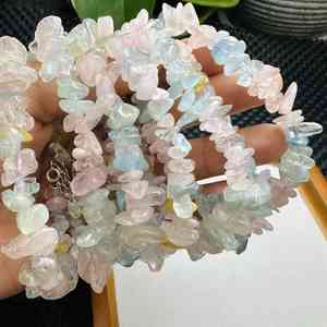 Bracelet <span class=keywords><strong>Morgan</strong></span> naturel à puce irrégulière en gros Bracelets <span class=keywords><strong>de</strong></span> pierres précieuses en cristal <span class=keywords><strong>de</strong></span> gravier <span class=keywords><strong>de</strong></span> guérison pour femmes et filles - Product Image 5