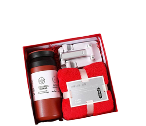 ชุดกล่องของขวัญขวดน้ำสำนักงานสีแดง ยี่ห้อ HBC ใหม่ รับทำโลโก้ตามสั่ง MOQ ต่ำ สำหรับสุภาพสตรีในวันวาเลนไทน์ - Product Image 1