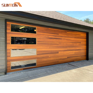 Portes <span class=keywords><strong>de</strong></span> <span class=keywords><strong>garage</strong></span> sectionnelles en aluminium imitation bois haut <span class=keywords><strong>de</strong></span> gamme, aspect panneaux en bois grainé électriques automatiques modernes - Product Image 1