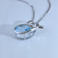 Pendentif Dauphin en Argent Sterling 925 Plaqué Rhodium avec Pierres Précieuses Naturelles Taillées en Poire, Vente en Gros Usine, Idéal pour Femme, Cadeau ou Tenue de Soirée