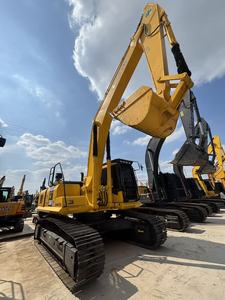 Excavadora de cadenas Komatsu PC350-7/8 usada, disponible en varios tonajes, entrega rápida, para trabajos de carga y descarga de mercancías en puertos. - Product Image 1