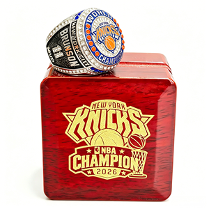 Ensemble de bagues de championnat des Knicks de <span class=keywords><strong>New</strong></span> <span class=keywords><strong>York</strong></span> 1970 1973 2026, boîte de présentation, alliage de haute qualité, strass, souvenirs, cadeaux pour hommes - Product Image 5
