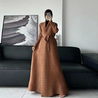 Abaya pour femmes de style moyen-oriental Miyake, design estival, grande taille, couleur unie, polyester, traditionnelle, décontractée, plissée, longueur cheville