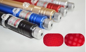 Puntero Láser <span class=keywords><strong>303</strong></span> <span class=keywords><strong>USB</strong></span> Recargable Verde Rojo Línea Recta Luz de Cielo Estrellado Enfoque Ajustable Alcance de 5000M Certificado CE - Product Image 3