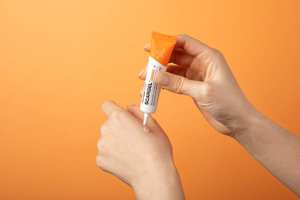 Dermagen Scargel Gel Revitalizador de Piel con Vitamina E Hecho en Corea - Product Image 2