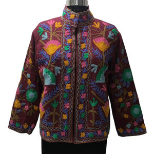 Hecho a mano Boho Chic Multicolor Suzani bordado algodón transpirable chaqueta de mujer diseño Floral artesanal tradicional - Product Image 1