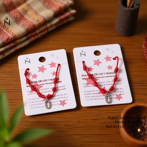 Pulsera de Siete Nudos con Cordón Rojo y Dije de Acero Inoxidable con Letra O, Hecha a Mano, Protección Contra Energías Negativas - Product Image 3