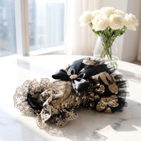 Robe de mariée de luxe noire et dorée style princesse pour petits chiens et chats