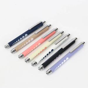 Sliver <span class=keywords><strong>Mini</strong></span> Bút Ánh Sáng Bác Sĩ Tùy Chỉnh LED Ánh Sáng Màu Vàng Y Tế Penlight Bút <span class=keywords><strong>Torch</strong></span> Đèn Pin Với Đồng Tử Đo Cho Y Tá - Product Image 1