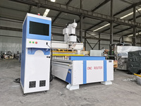 Routeur CNC linéaire ATC 1325 avec changeur d'outils 12 postes et table à vide pour MDF, contreplaqué et bois massif