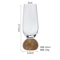 Verres à vin à base de diamant en or de 300ml Logo personnalisé de style de luxe nordique de conception d'entonnoir